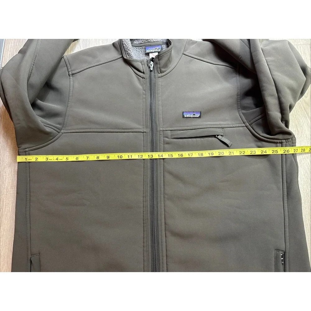 Patagonia‎ Soft Shell Jacket Men's XXL 2XL Taupe Color Sherpa Lined Winter Warm
